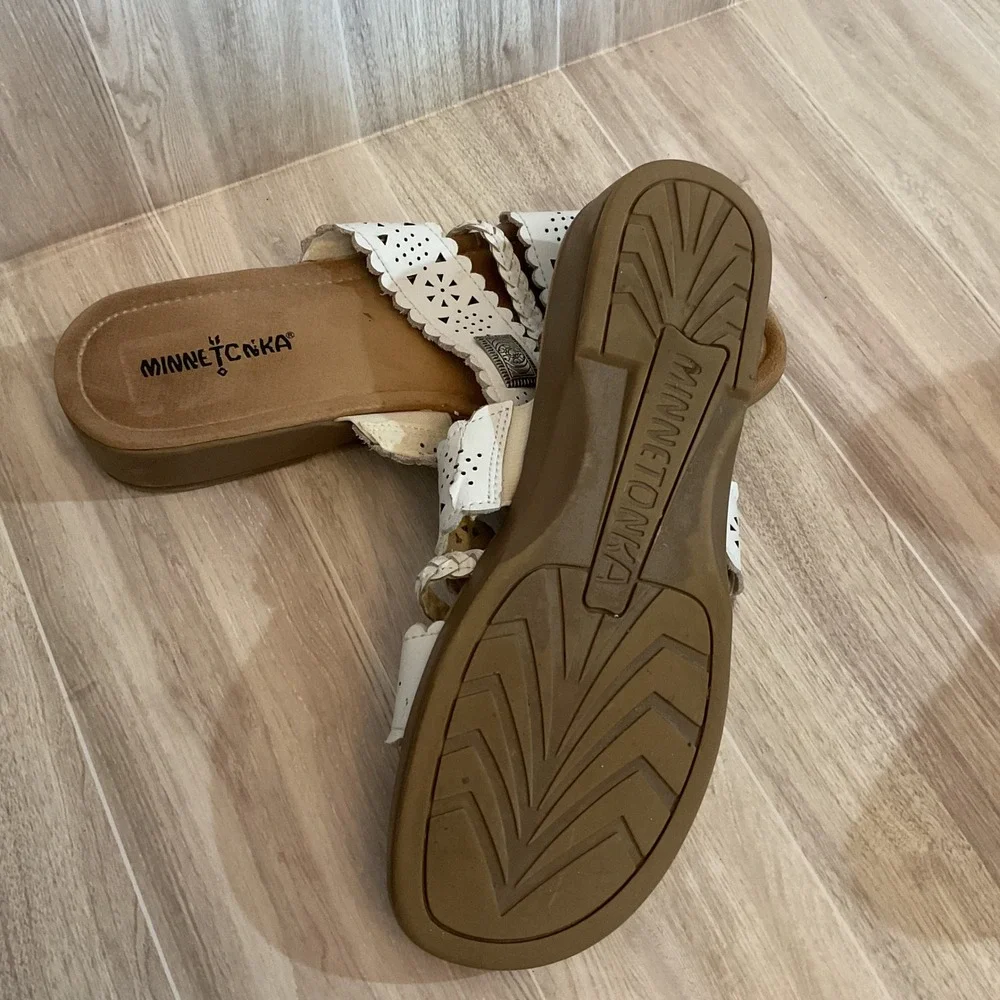 Minnetonka Womens Gayle Medallion‎ Slide Sandals Size 8M Boho Slides